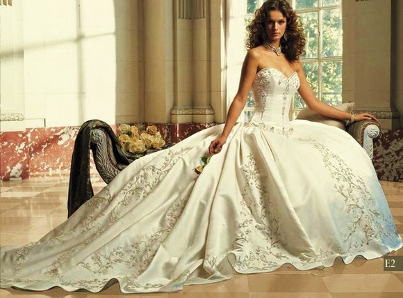 2009_Vintage_Wedding_Dresses